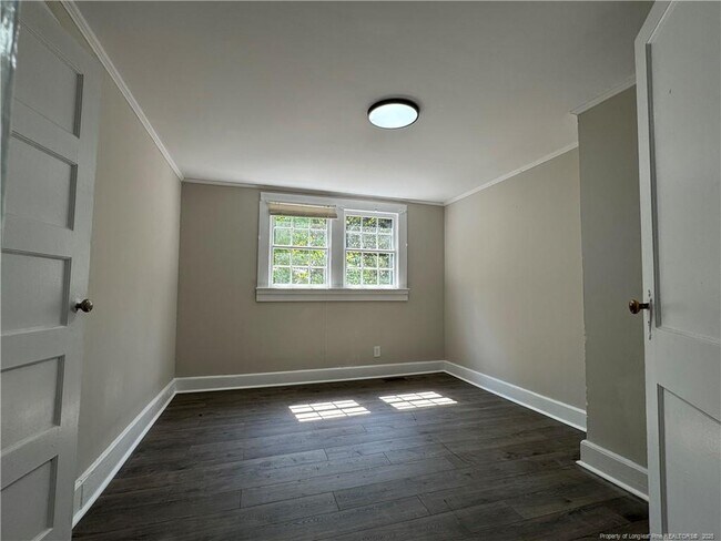 Building Photo - 293 Army Rd
