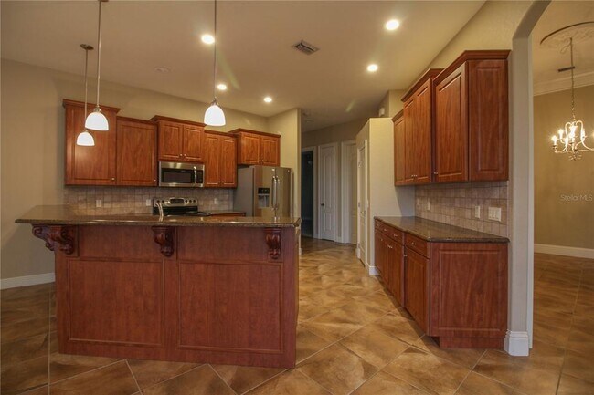 Building Photo - 5628 Vintage View Blvd