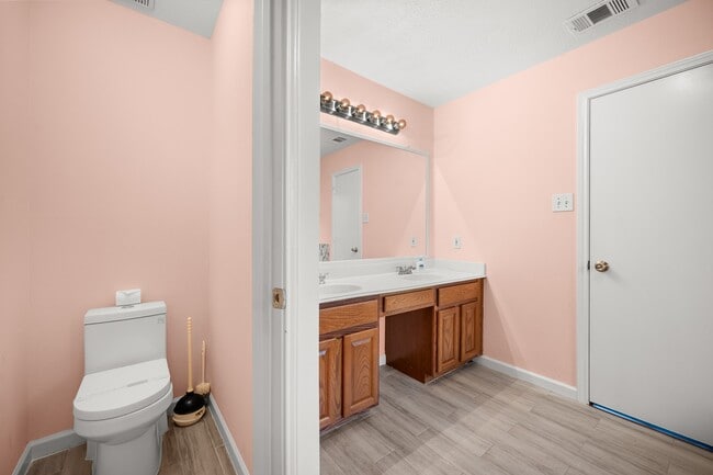 Building Photo - 1530 Hunter Green Ln