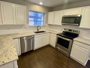 Building Photo - 3924 Denham Way