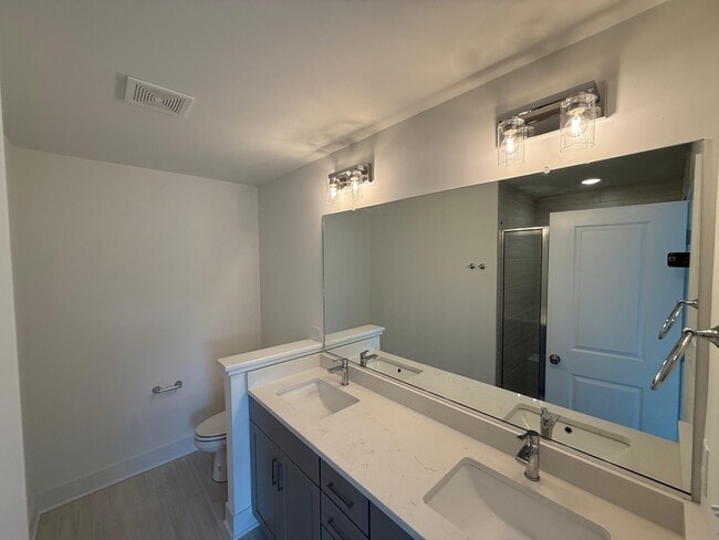 Building Photo - 15380 Oasis Sun Wy