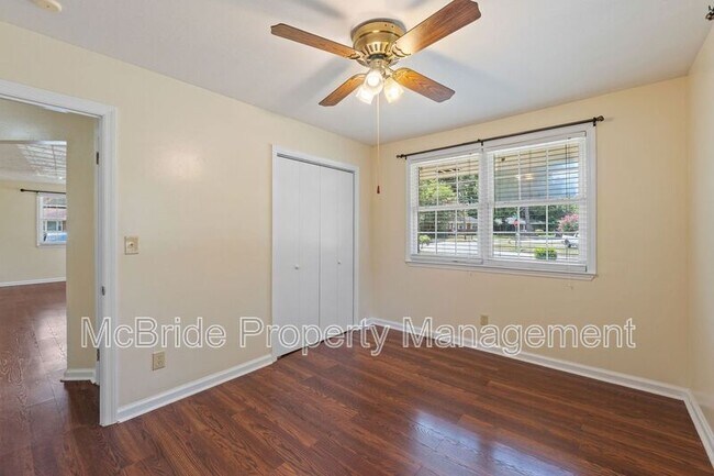 Building Photo - 1739 Cornell Dr