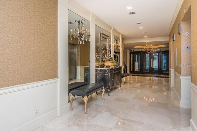 Building Photo - 2611 Bayshore Blvd