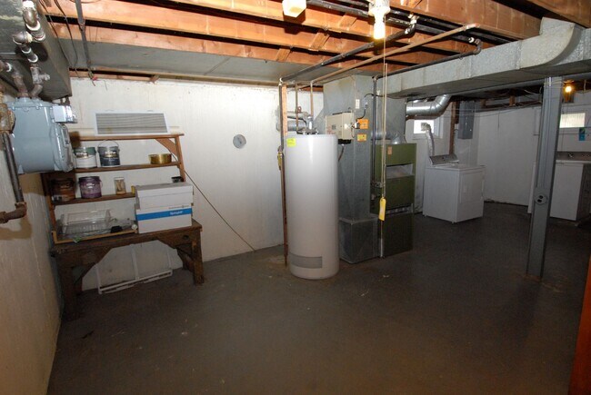 Building Photo - St Louis County/City Greendale/near UMSL