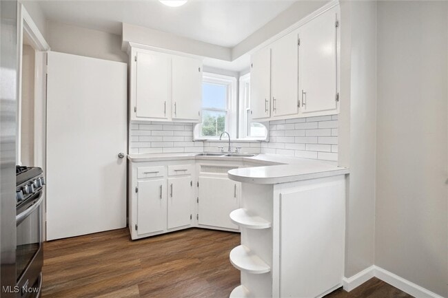 Building Photo - 18201 Maple Heights Blvd