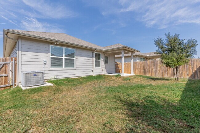 Building Photo - 14007 Levy Ln