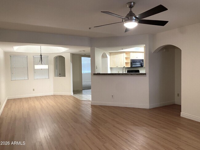 Building Photo - 5104 N 32nd St