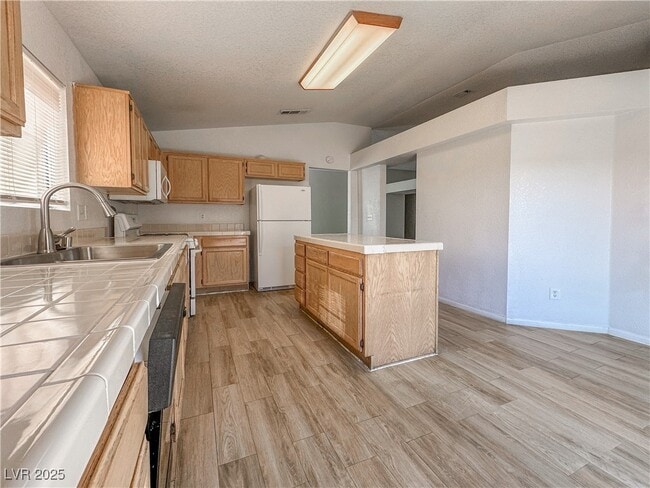 Building Photo - 362 Dooley Dr