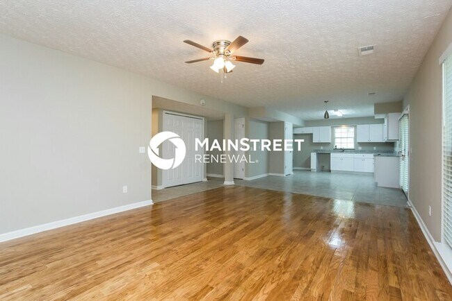Building Photo - 4 Bedroom Pet-Friendly Home in Acworth, GA with Main Street Renewal