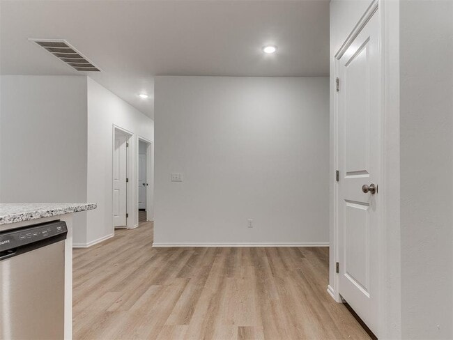 Building Photo - 11604 Mackenzie Wy