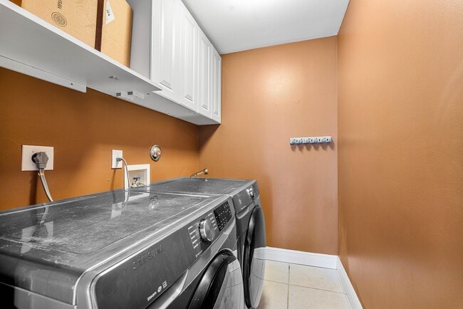 Building Photo - 4144 Manor Forest Trail
