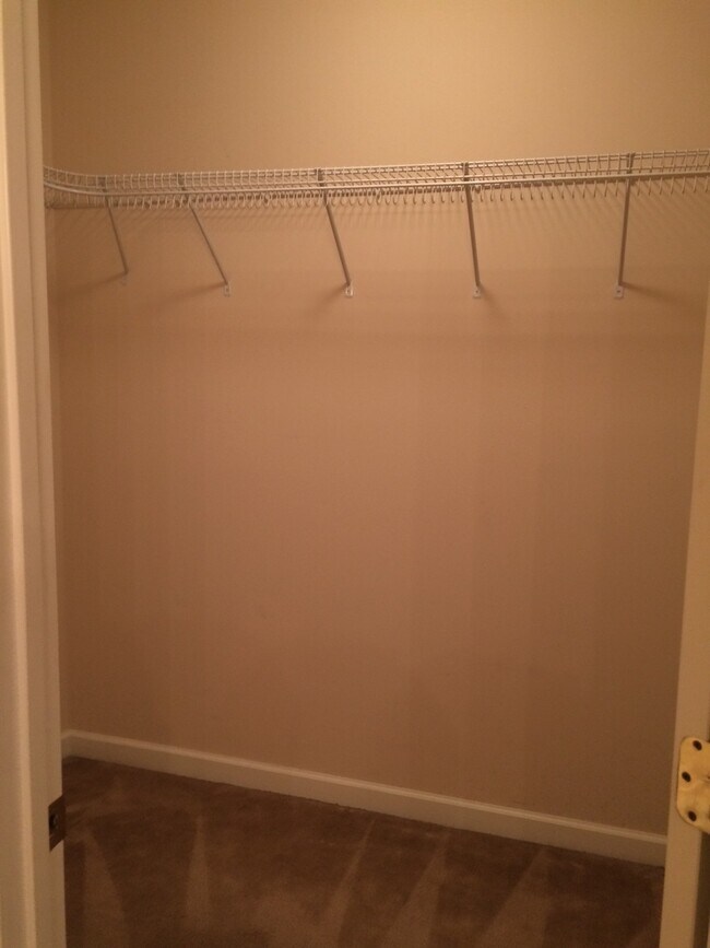 Building Photo - 2BD/2.5B Duplex in N. Valdosta City Limits