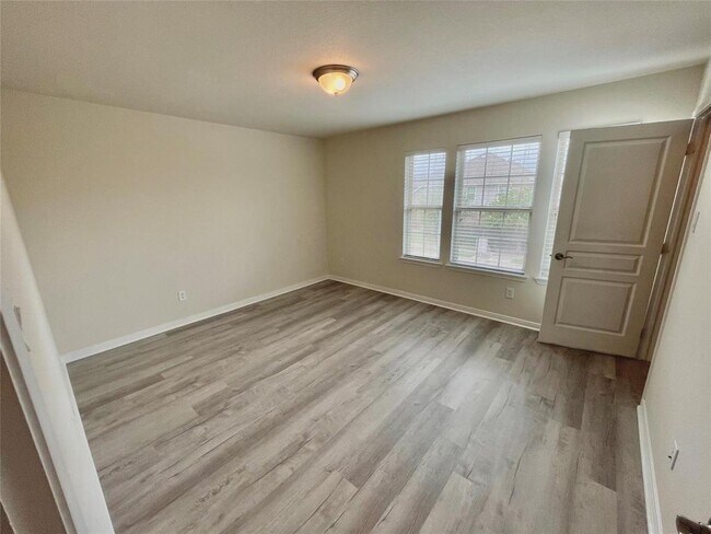 Building Photo - 28811 Chestnut Pines Dr