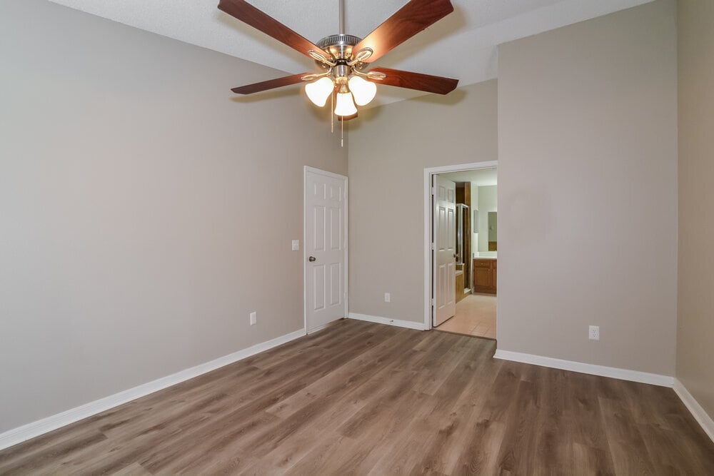 Building Photo - 4015 Eagle Feather Dr