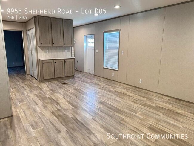 Building Photo - 9955 Shepherd Rd