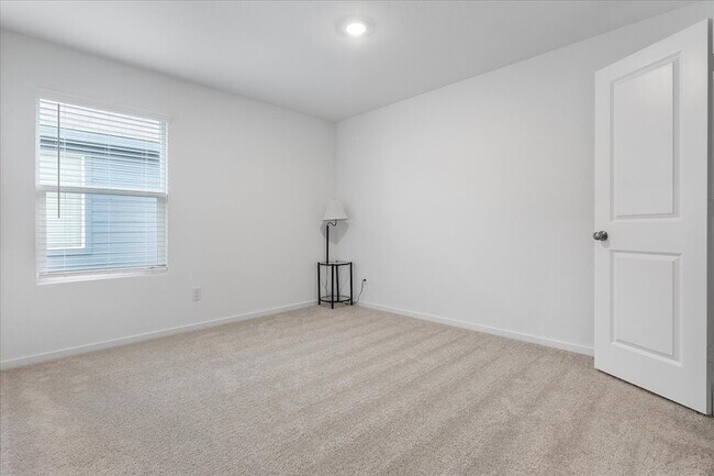 Building Photo - 1930 Wild Orch Ln