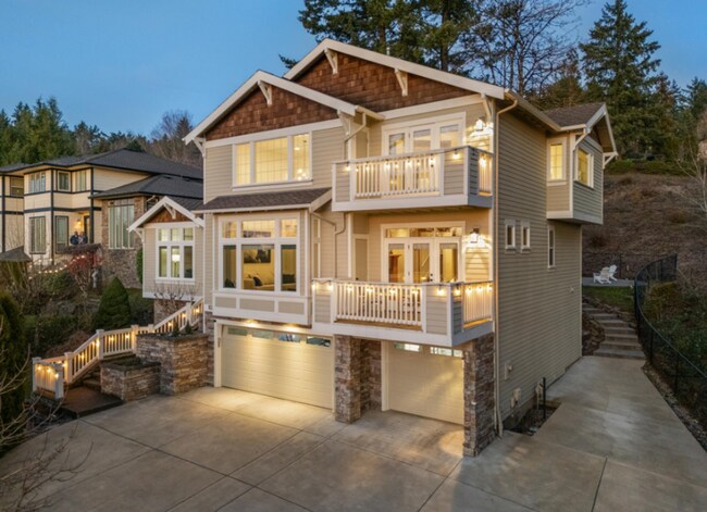 Building Photo - Spacious Happy Valley 4 Bedroom + Office Home with Valley Views, 3-Car Garage & Entertainer’s Bac...