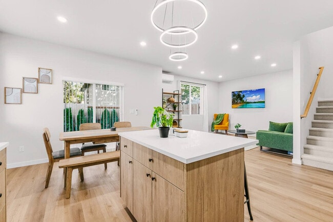 Building Photo - 3202 NW Division St