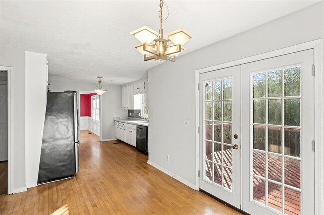 Building Photo - 118 Fitchburg Dr