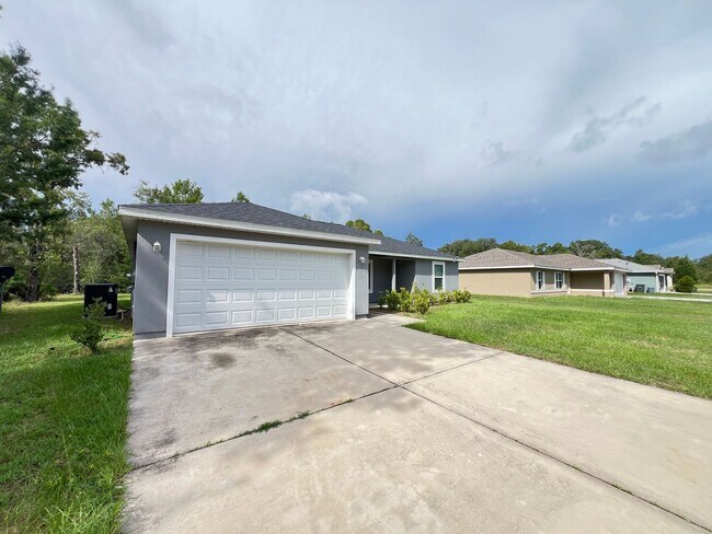 Building Photo - INCREDIBLE 3 Bedroom, 2 Bathroom Home In Ocklawaha!!
