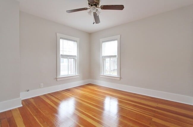 Building Photo - Updated 3 bedroom 1 bath home in downtown Morris