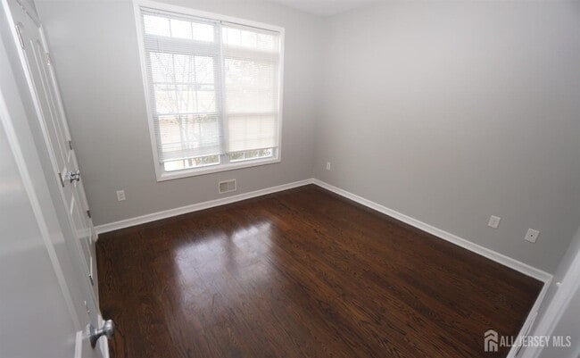 Building Photo - 1299 St Georges Ave