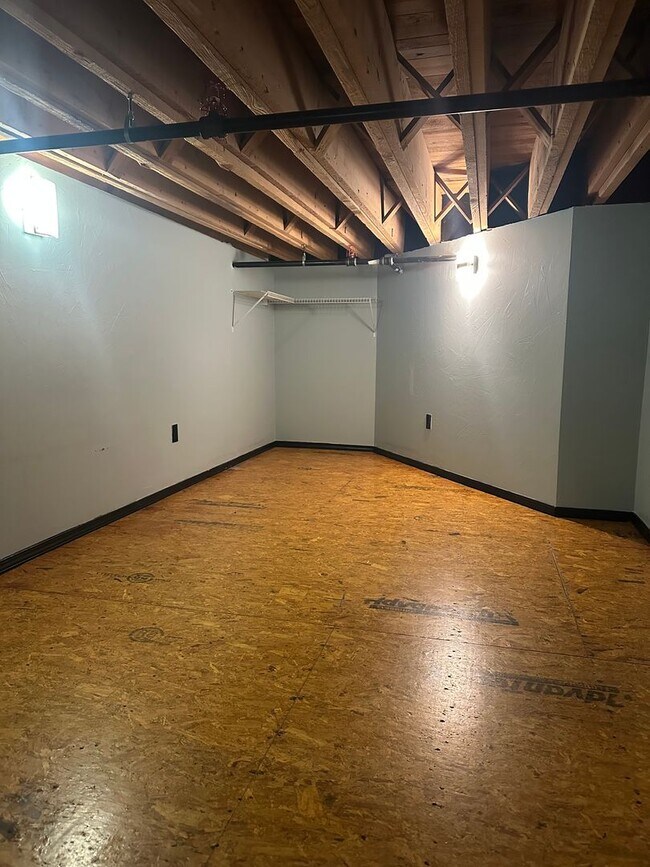 Building Photo - Founders Park Lofts