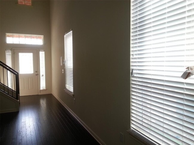 Building Photo - 2504 McDonald Way