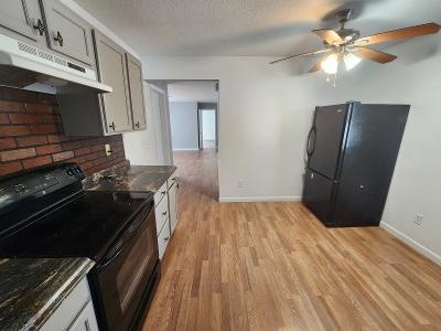 Building Photo - 191 E Main St