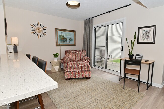 Building Photo - 9477 Aberdare Dr