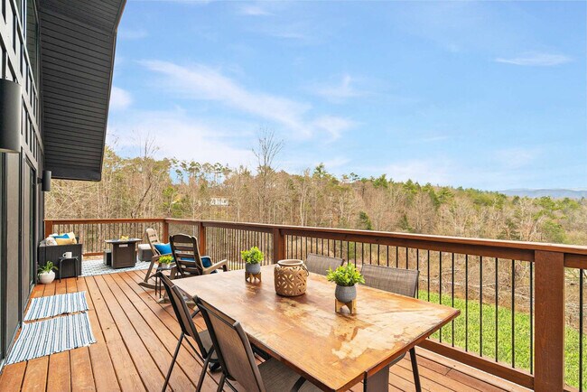 Building Photo - 928 Ditney Way