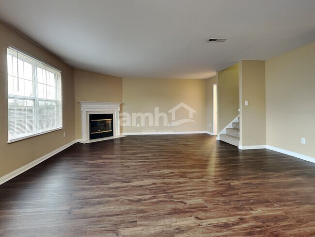 Building Photo - 4704 Ashfield Dr