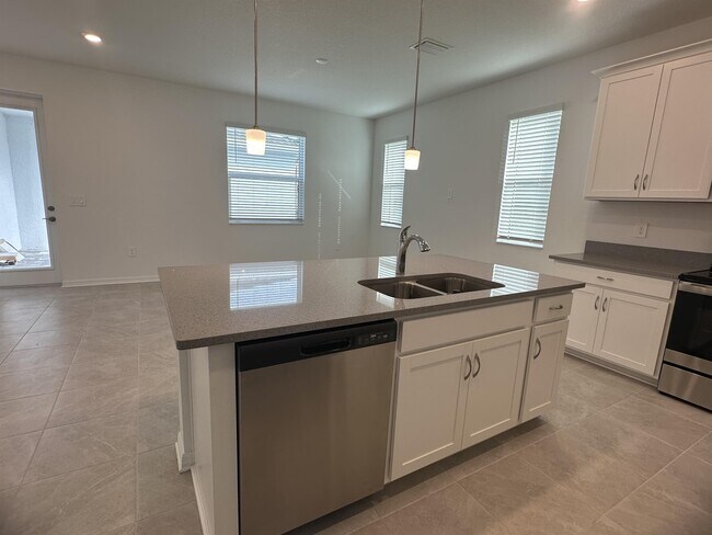 Building Photo - 1833 Cockpit Ln