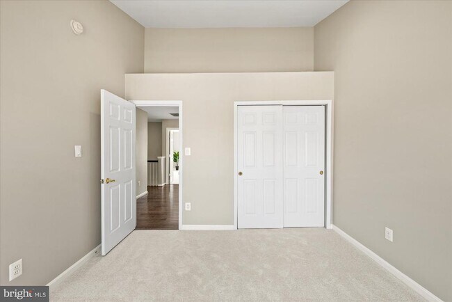 Building Photo - 13438 Burrough Farm Dr