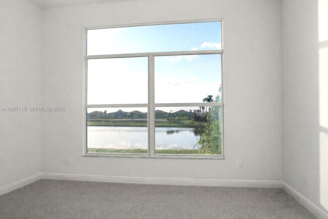 Building Photo - 5243 Rivo Alto Cir