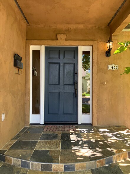 Building Photo - 1466 Iris Ct