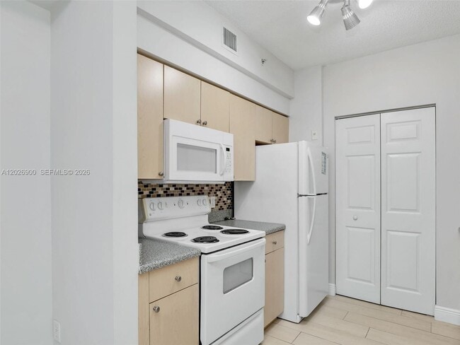 Building Photo - 1235 Reserve Way