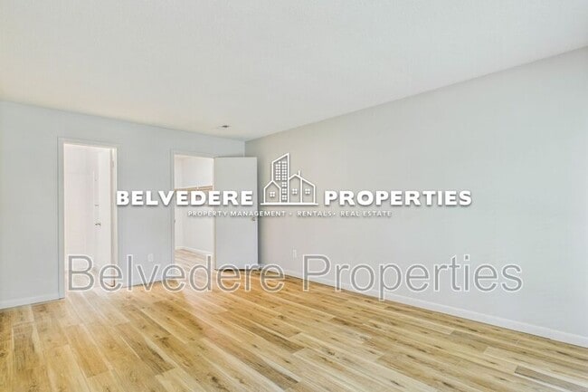 Building Photo - 6 Bellows Ct