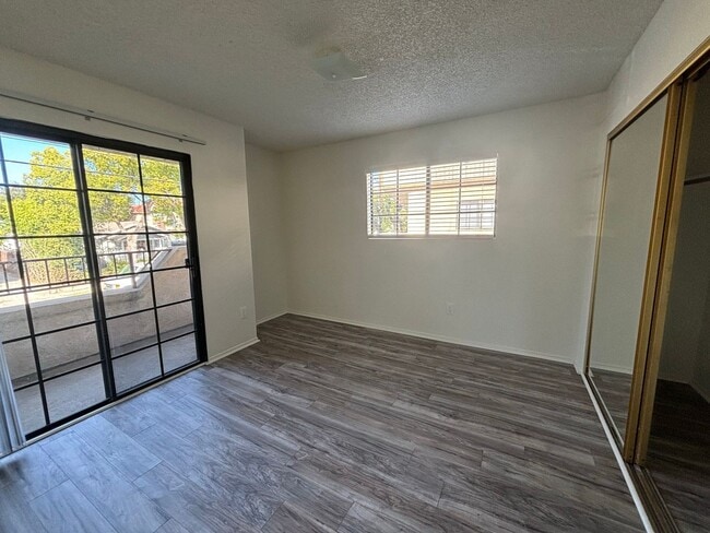 Building Photo - Orange Grove, 1232-1234