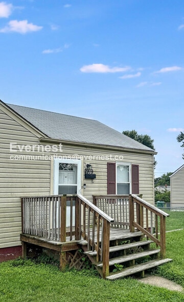 Building Photo - 2919 Creighton Rd