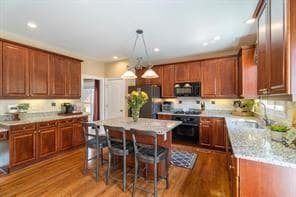 Building Photo - 3012 Salem Oak Way