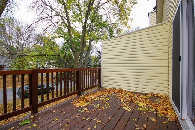 Building Photo - 4418 Clover Ln