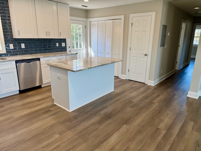 Building Photo - Completely Remodeled Home For Rent!