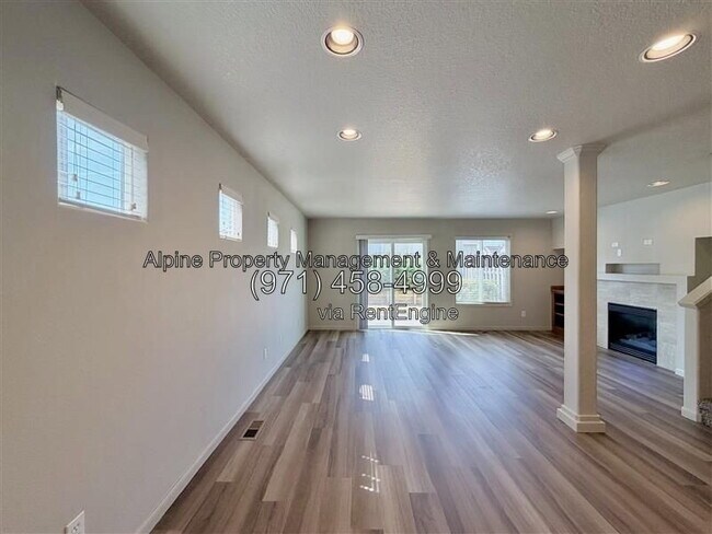 Building Photo - 13119 SW 154th Ave