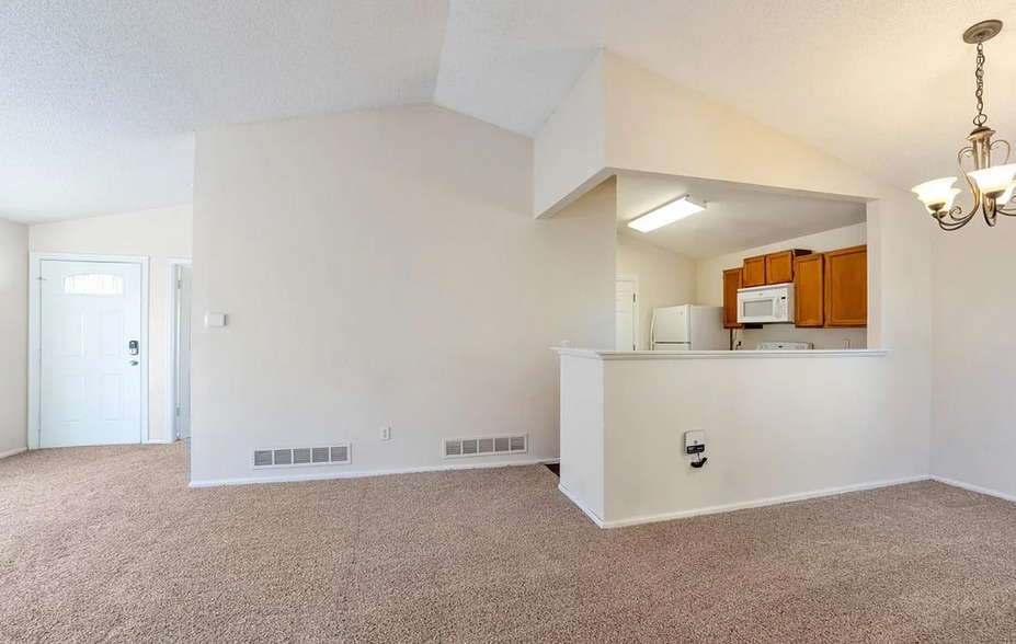Building Photo - 3074 S Uravan St