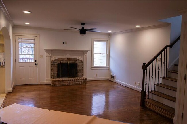 Building Photo - 1292 Monfort Rd