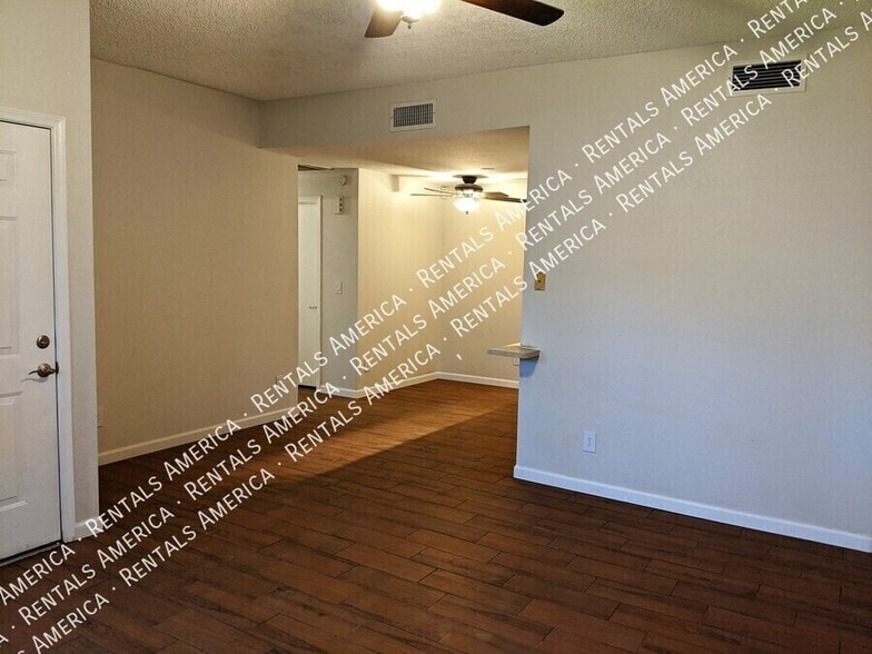 Building Photo - 8888 N 47th Ave