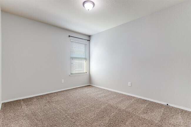 Building Photo - 11629 Champion Creek Dr