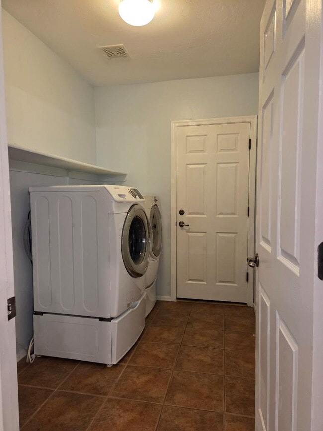 Building Photo - 10610 Garnet Sky Ct