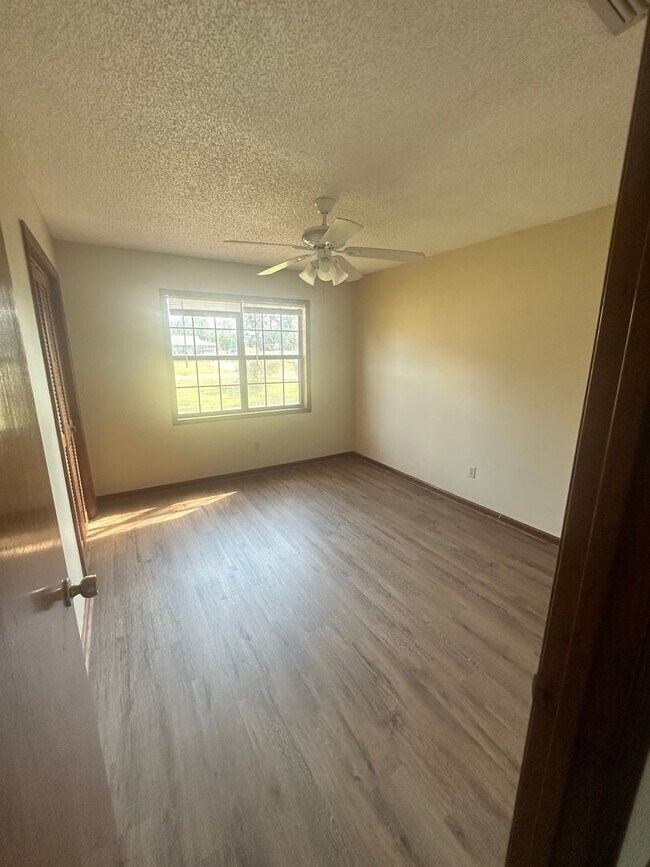 Building Photo - 3 Bedroom/2 Bath home in Valdosta